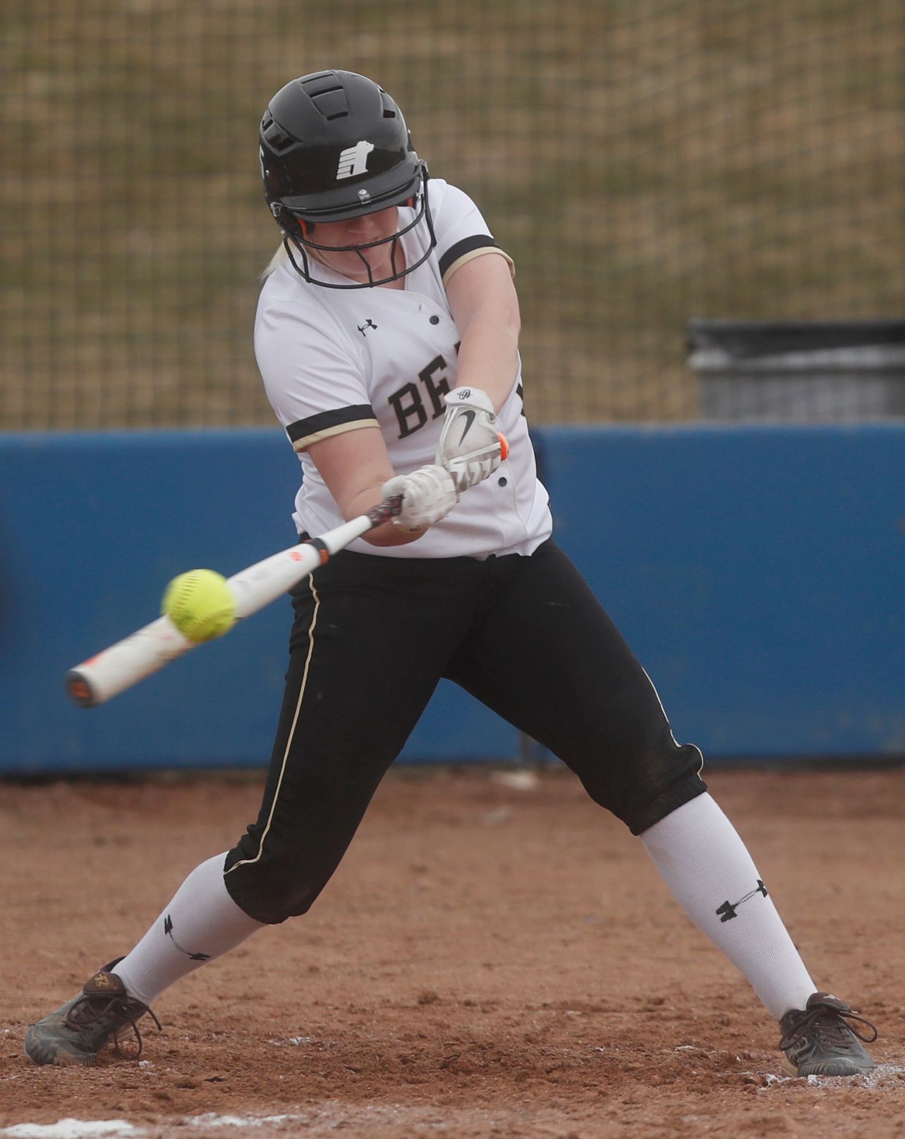 Billings West defeats Billings Skyview, 11-5.